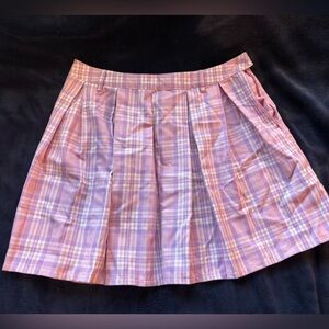 Hot Topic pleated pink skirt